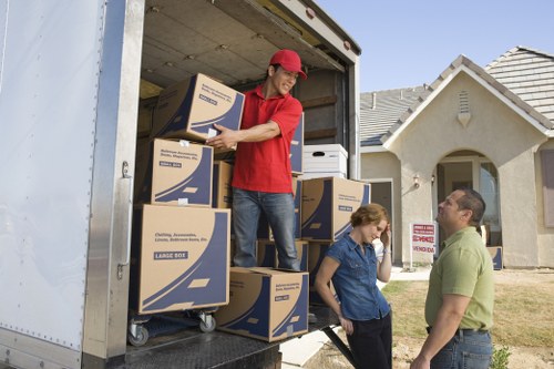 Local moving support near Northolt residential streets